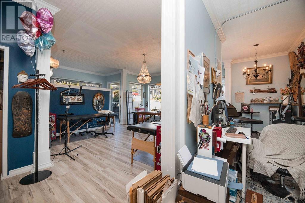 101 703 GIBSONS WAY, Gibsons