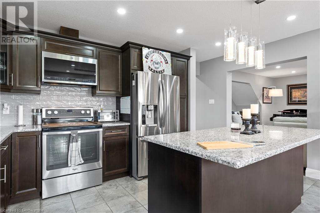 Photo 39 of 122 Bridge Crescent, Palmerston ON