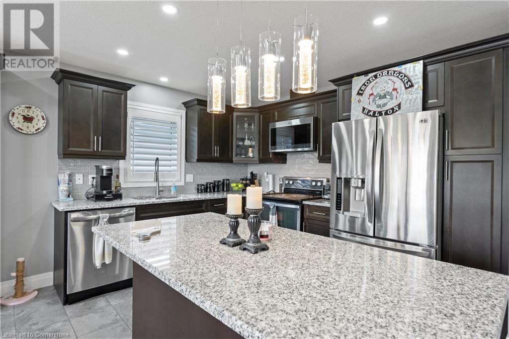 Photo 32 of 122 Bridge Crescent, Palmerston ON