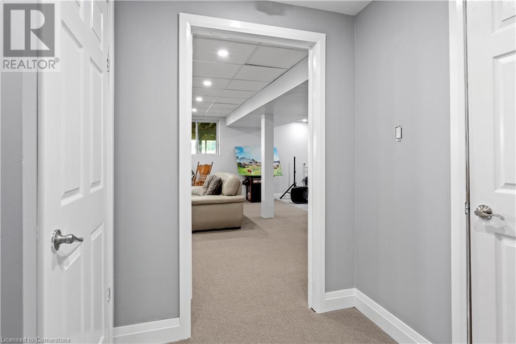 Photo 19 of 122 Bridge Crescent, Palmerston ON