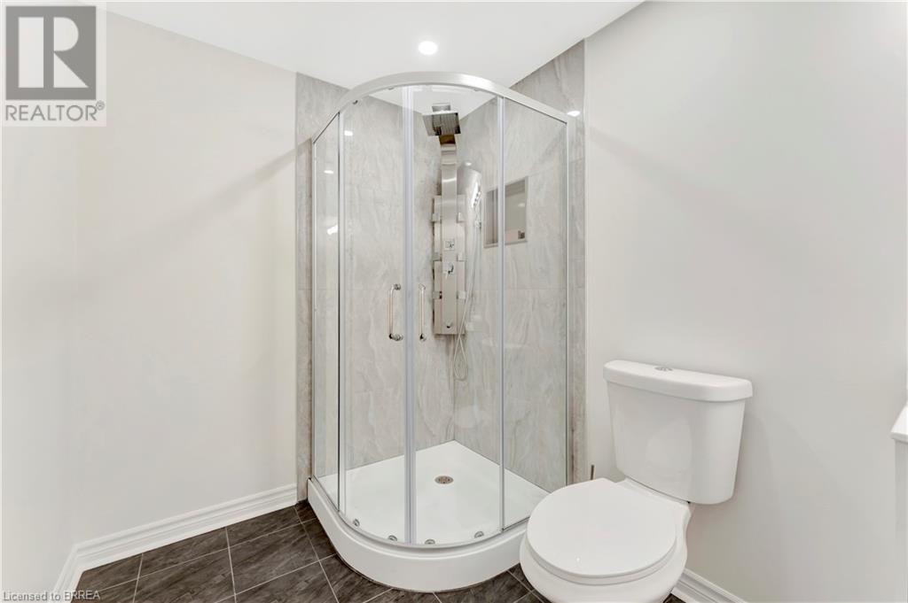 Photo 27 of 241 Thomas Avenue, Brantford ON