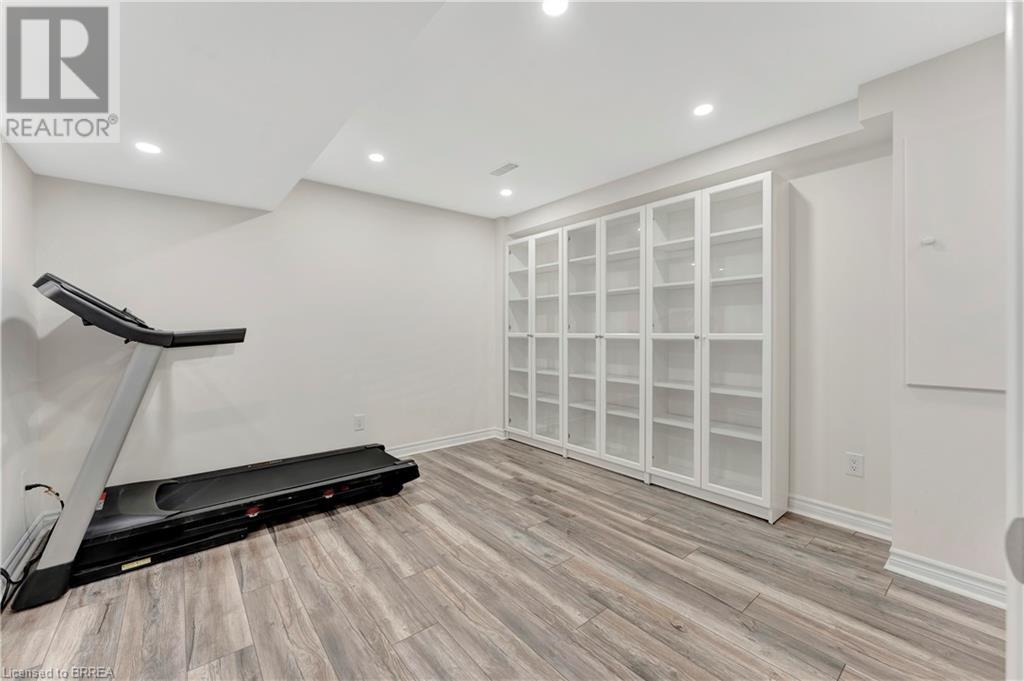 Photo 25 of 241 Thomas Avenue, Brantford ON