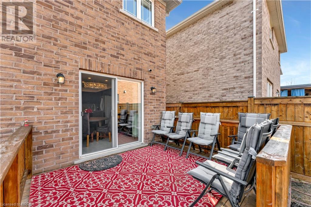 Photo 28 of 241 Thomas Avenue, Brantford ON