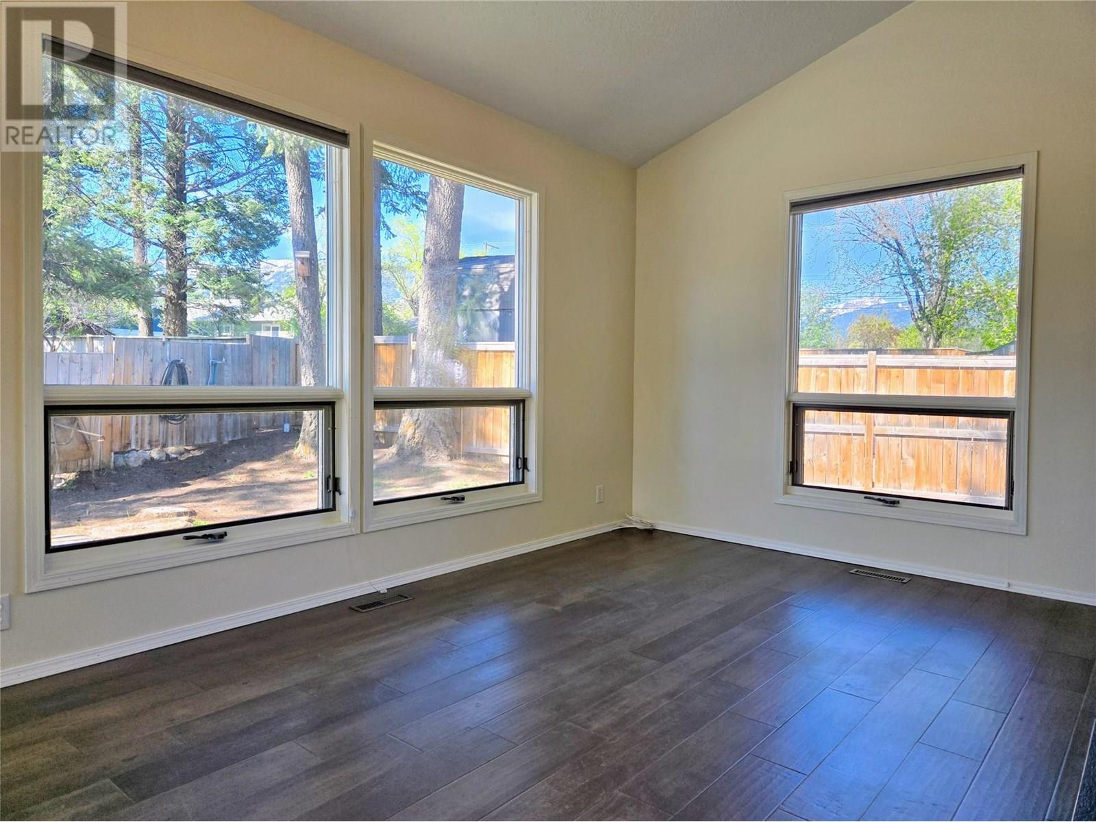 Photo 8 of 1229 13 Th Street, Invermere BC