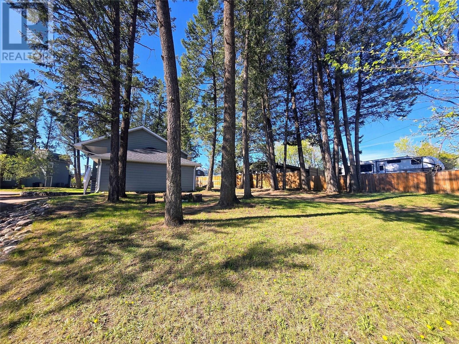 Photo 25 of 1229 13 Th Street, Invermere BC