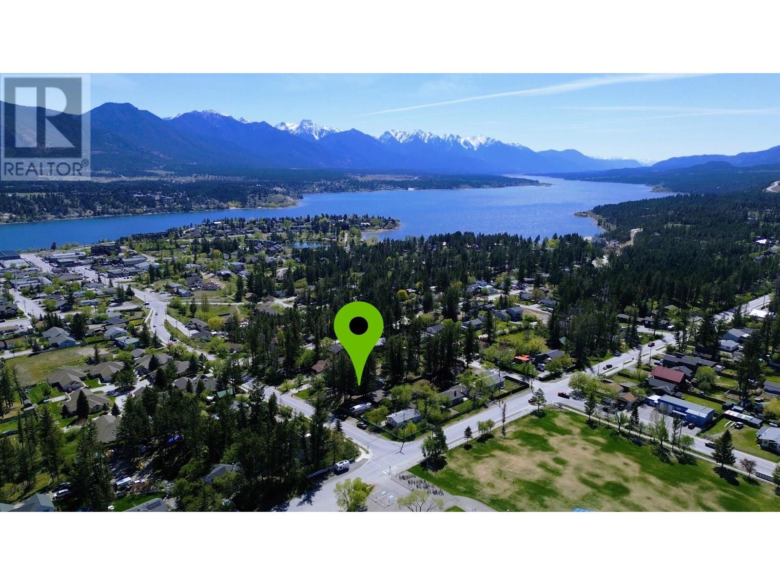 Photo 23 of 1229 13 Th Street, Invermere BC