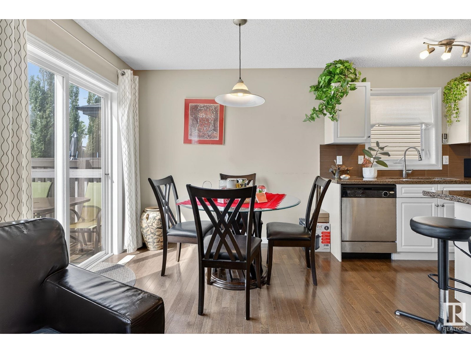 Photo 16 of 2432 Casselman Cr Sw, Edmonton AB