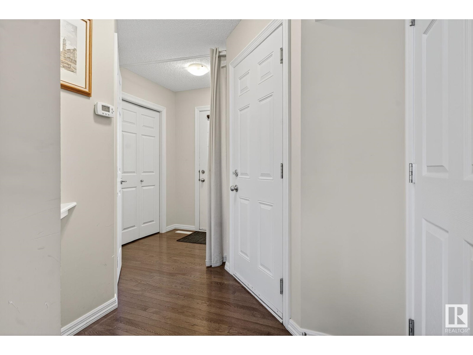 Photo 6 of 2432 Casselman Cr Sw, Edmonton AB