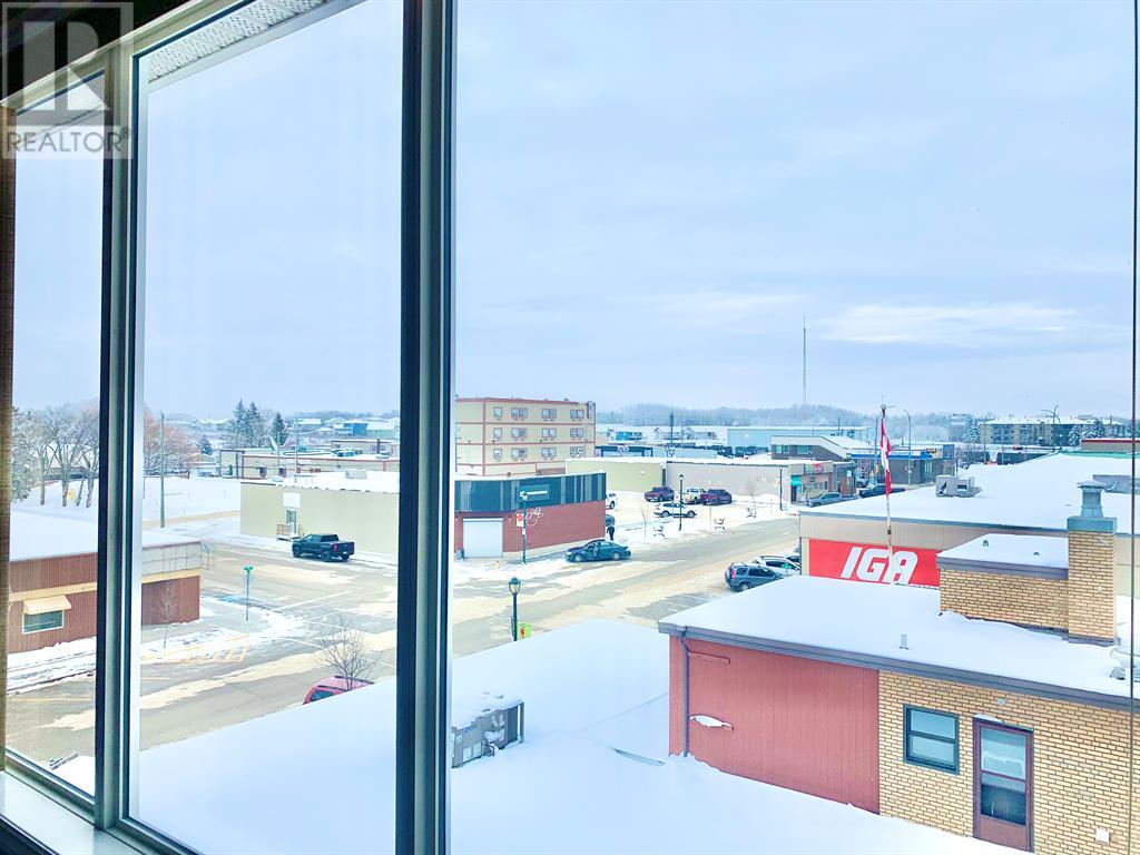 10212 101 Street, Lac La Biche