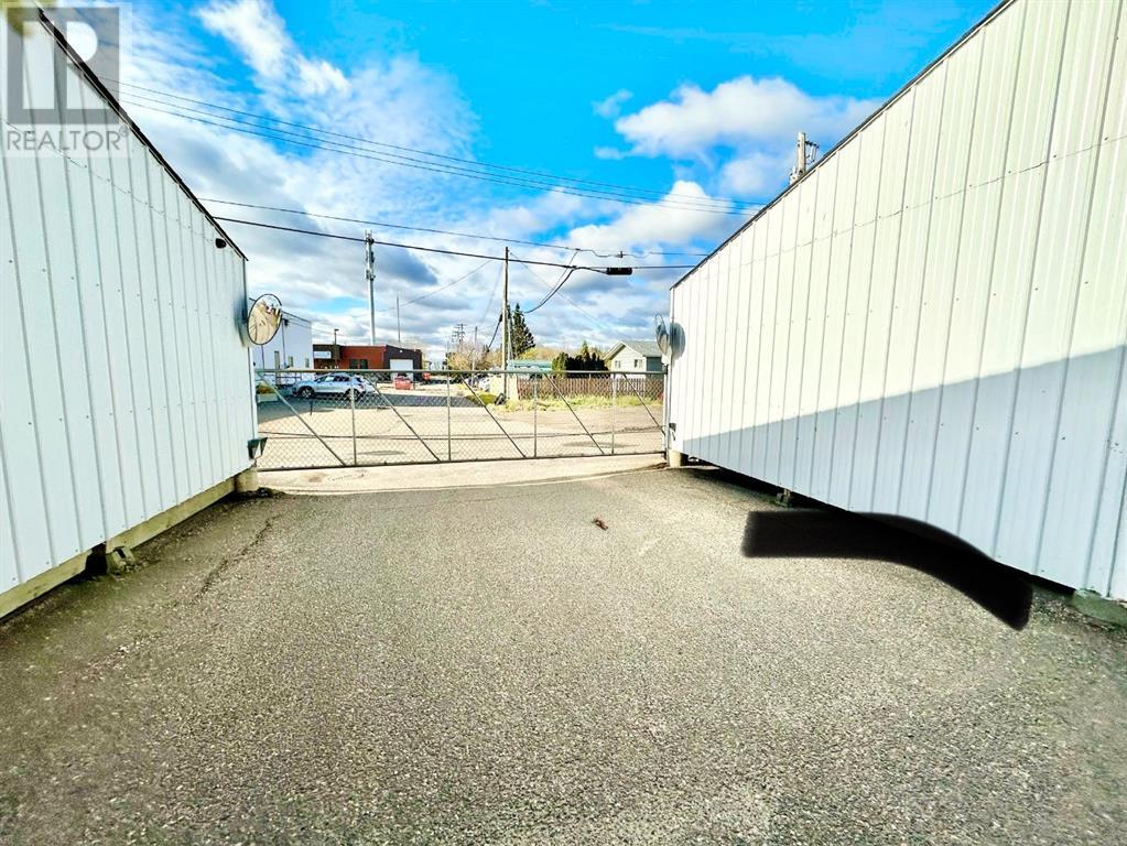 10212 101 Street, Lac La Biche
