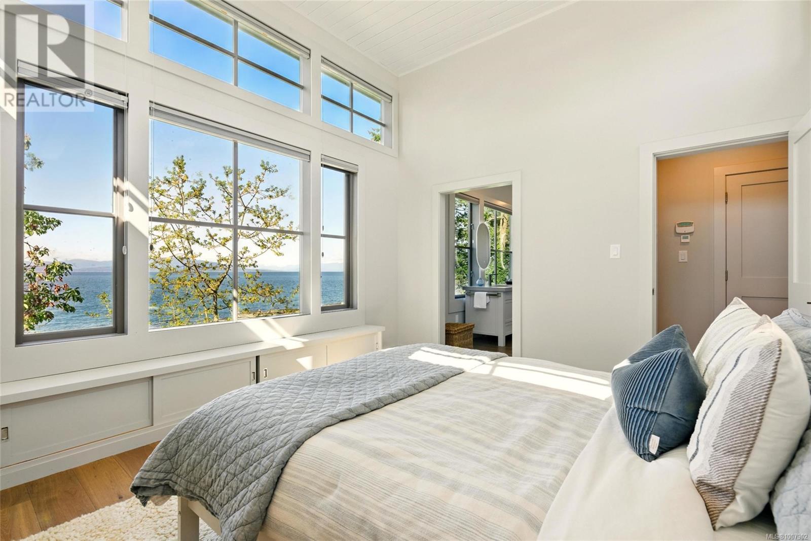 1341 Madrona Dr, Nanoose Bay
