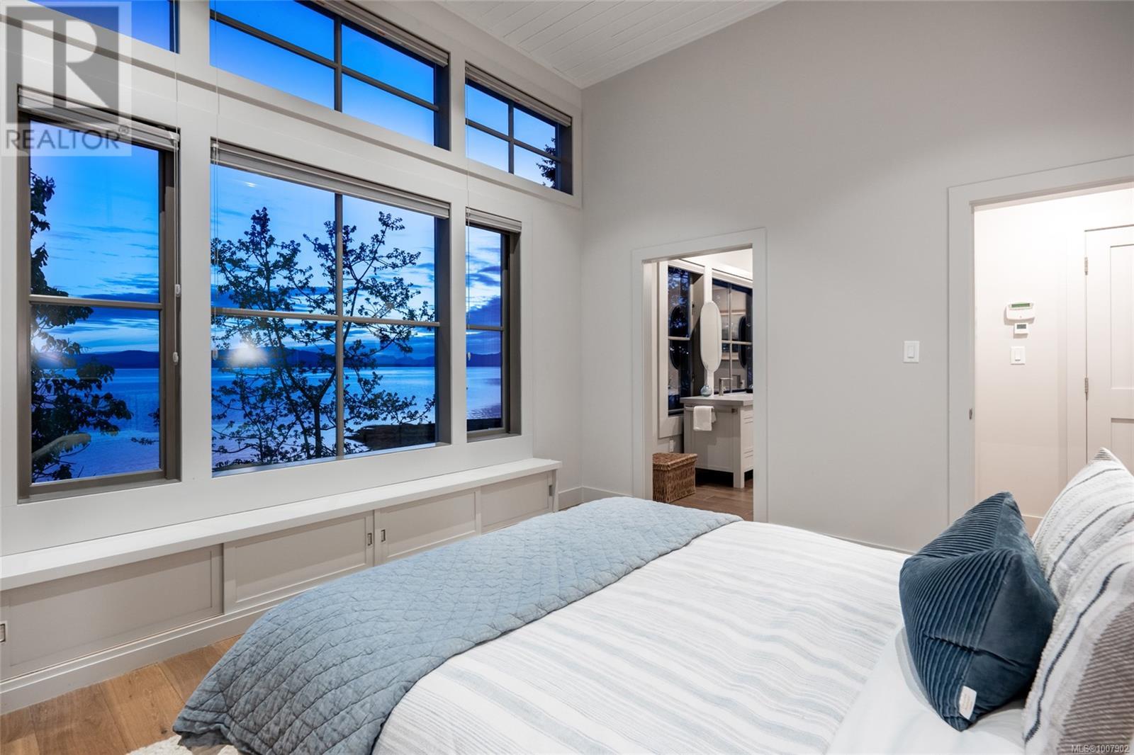 1341 Madrona Dr, Nanoose Bay