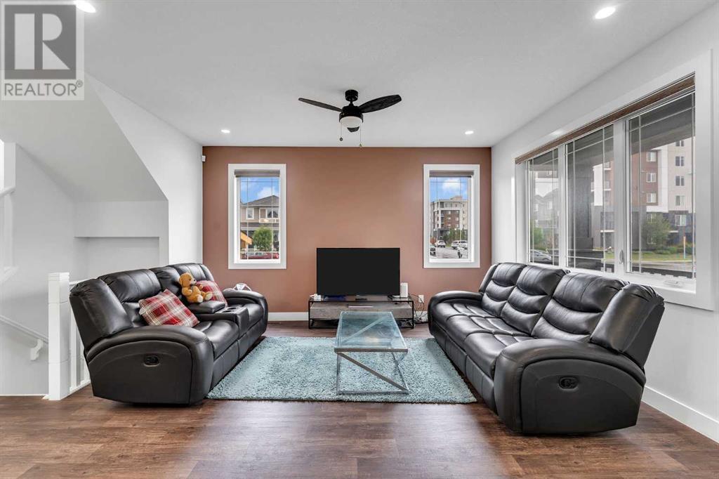 Photo 4 of 111 Cityside Road Ne, Calgary AB