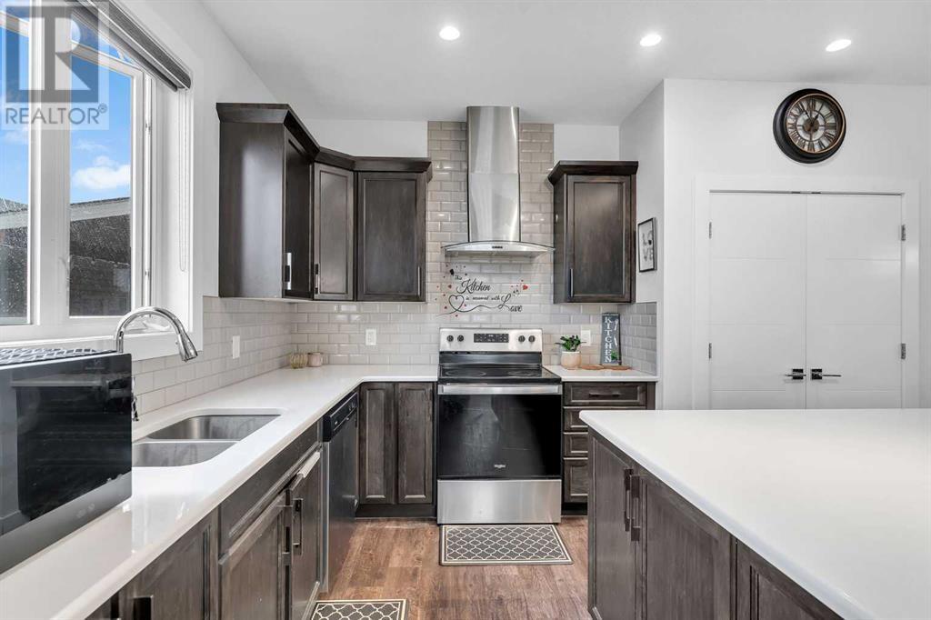 Photo 10 of 111 Cityside Road Ne, Calgary AB