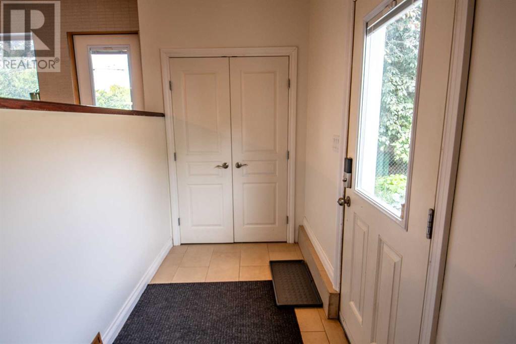Single Family House Bungalow for Sale in   Avenue Mountview Grande Prairie 