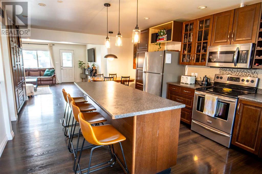 Single Family House Bungalow for Sale in   Avenue Mountview Grande Prairie 