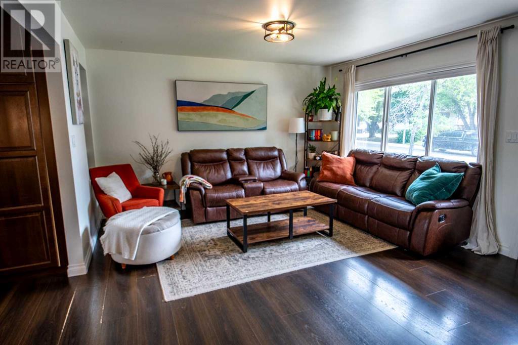 Single Family House Bungalow for Sale in   Avenue Mountview Grande Prairie 