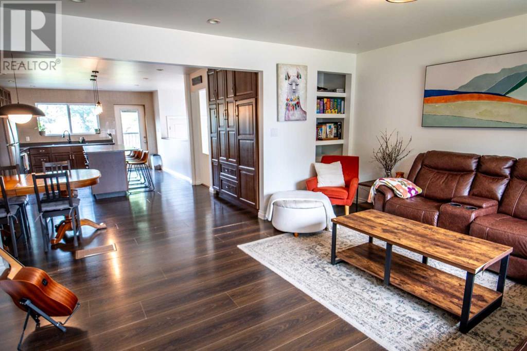 Single Family House Bungalow for Sale in   Avenue Mountview Grande Prairie 