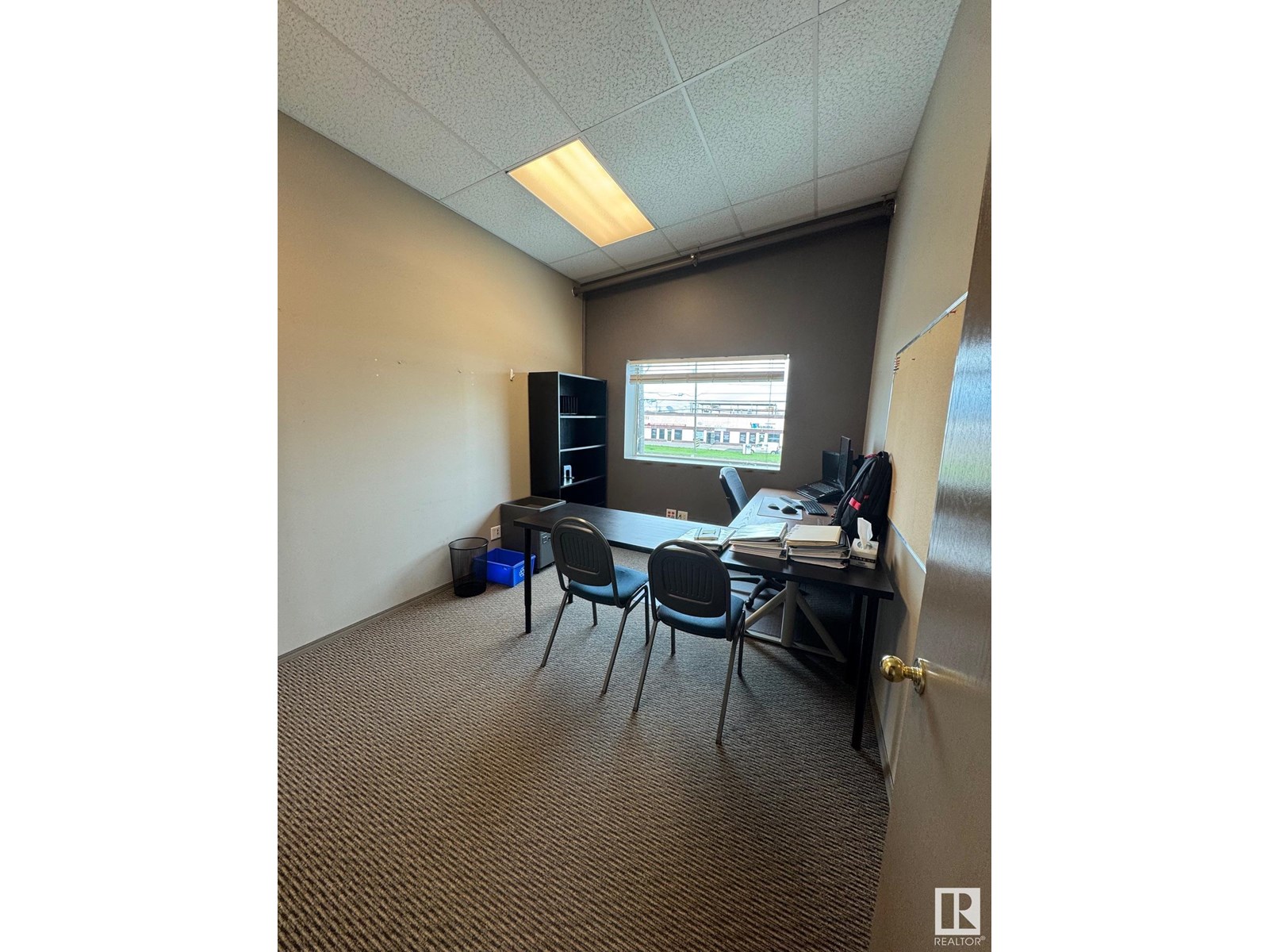 Photo 12 of 4929 74 Av Nw, Edmonton AB