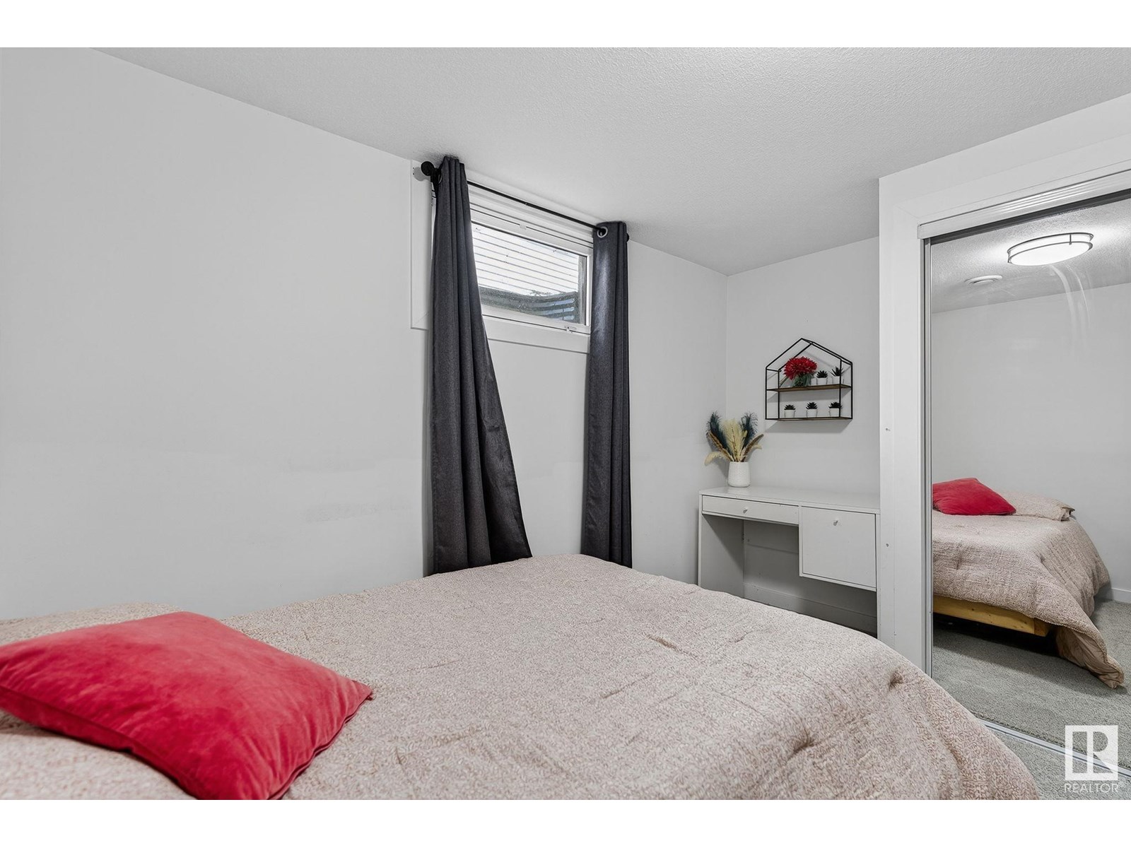 Photo 35 of 5216 97 A Av Nw, Edmonton AB