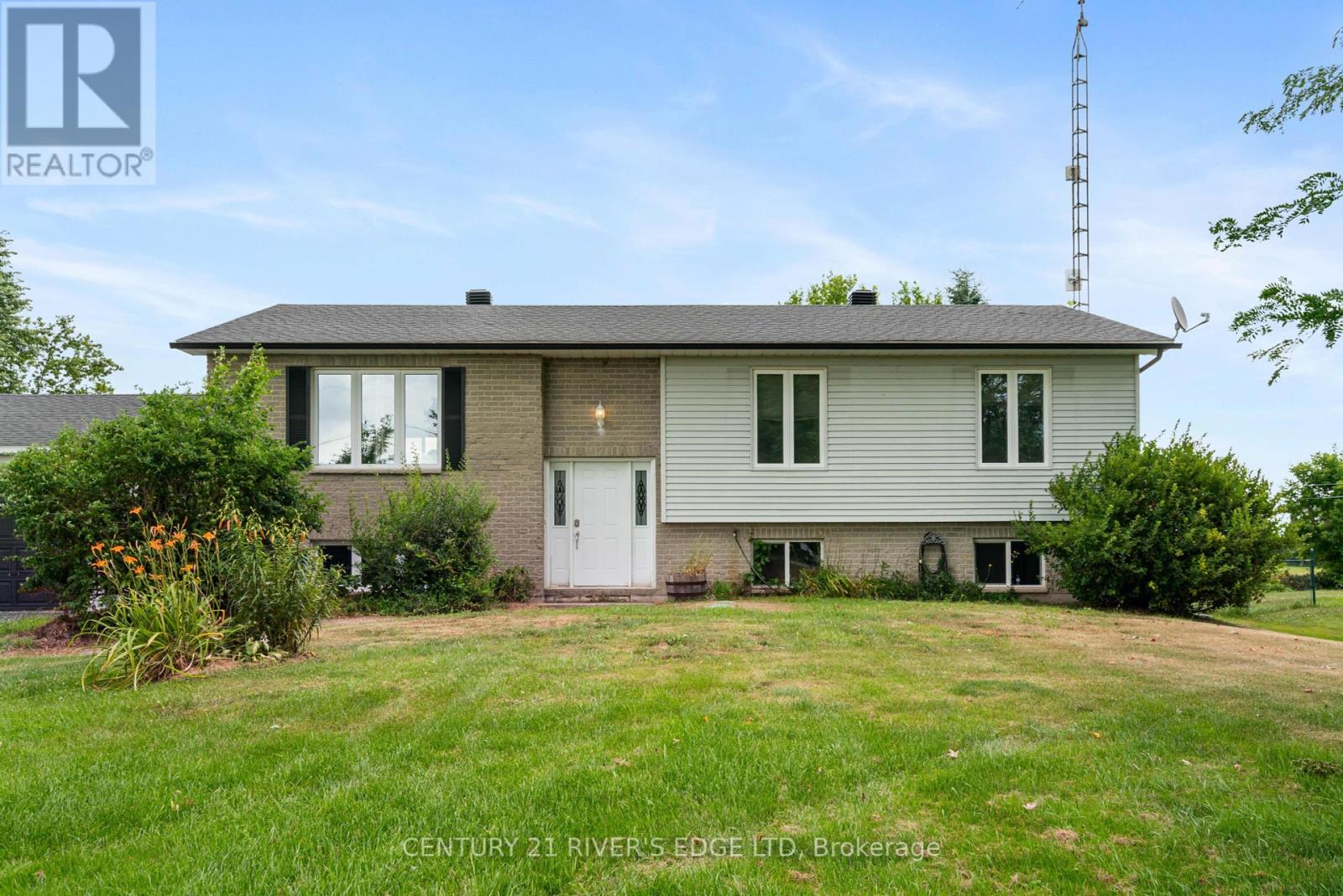 Photo 1 of 11888 County Rd 18 Road N, South Dundas ON