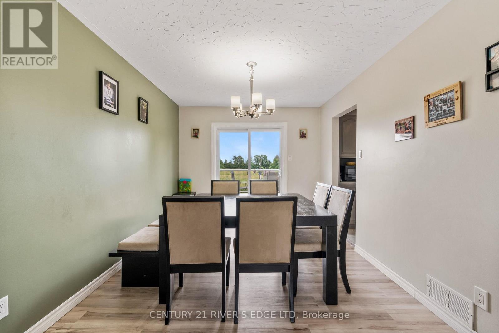Photo 10 of 11888 County Rd 18 Road N, South Dundas ON