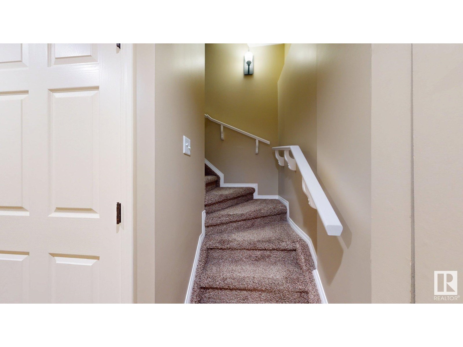 Photo 9 of 1644 Melrose Pl Sw, Edmonton AB