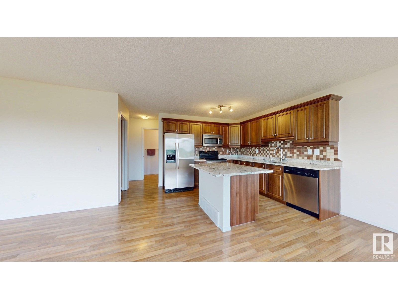 Photo 19 of 1644 Melrose Pl Sw, Edmonton AB