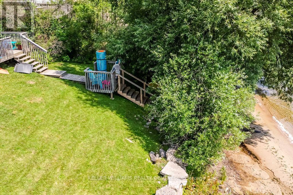 Photo 4 of 379 Champlain Road, Penetanguishene ON