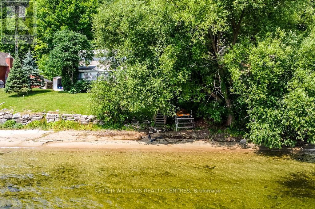 Photo 6 of 379 Champlain Road, Penetanguishene ON