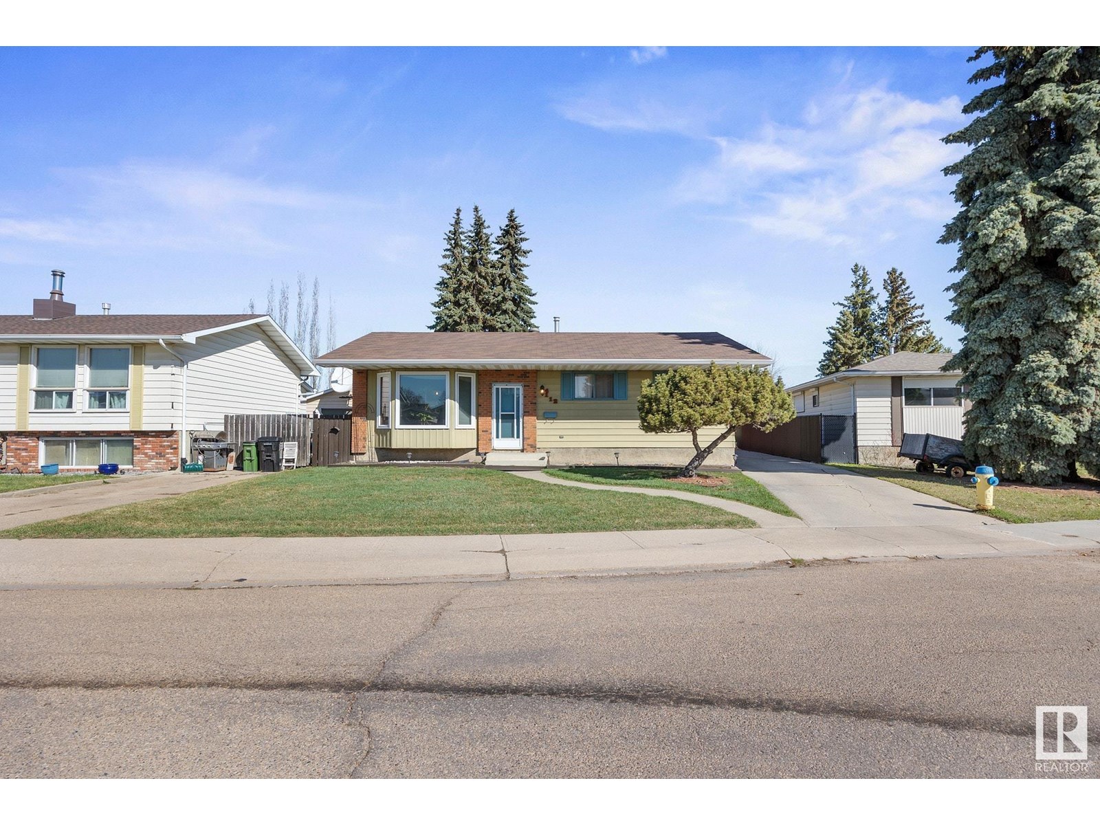 Photo 2 of 4112 136 Av Nw, Edmonton AB
