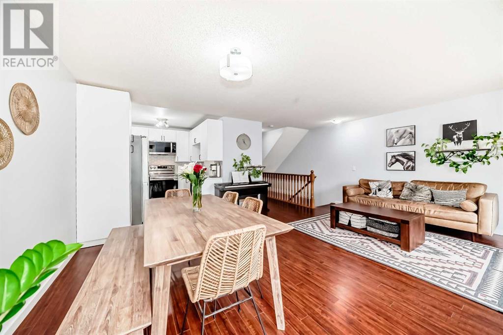 Single Family House for Sale in  Douglas Glen Park SE Douglasdale/Glen Calgary 