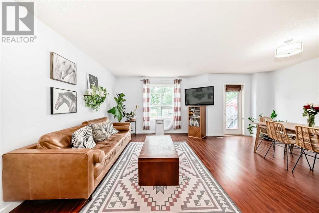 Single Family House for Sale in  Douglas Glen Park SE Douglasdale/Glen Calgary 