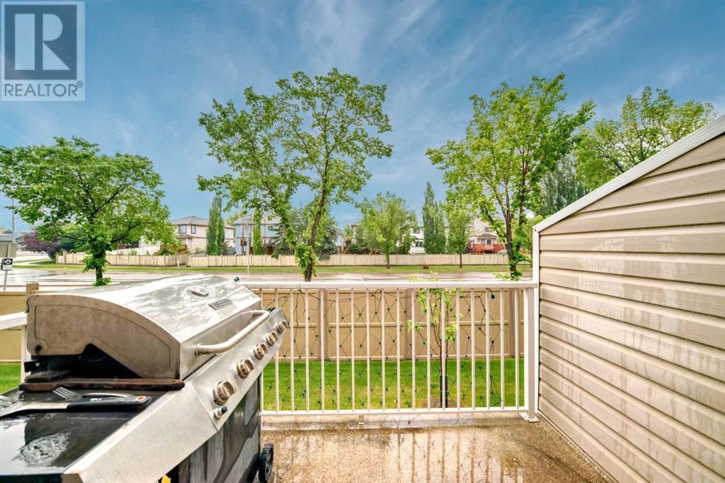 Single Family House for Sale in  Douglas Glen Park SE Douglasdale/Glen Calgary 