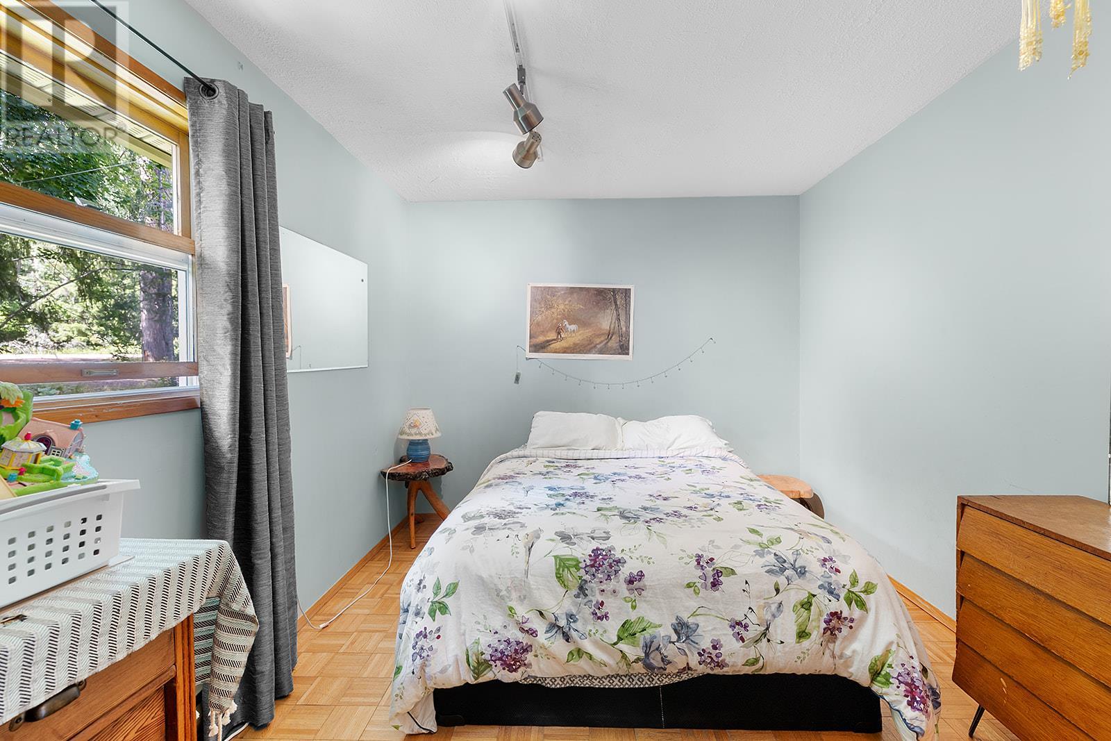 16324 Bowe Road, Crawford Bay