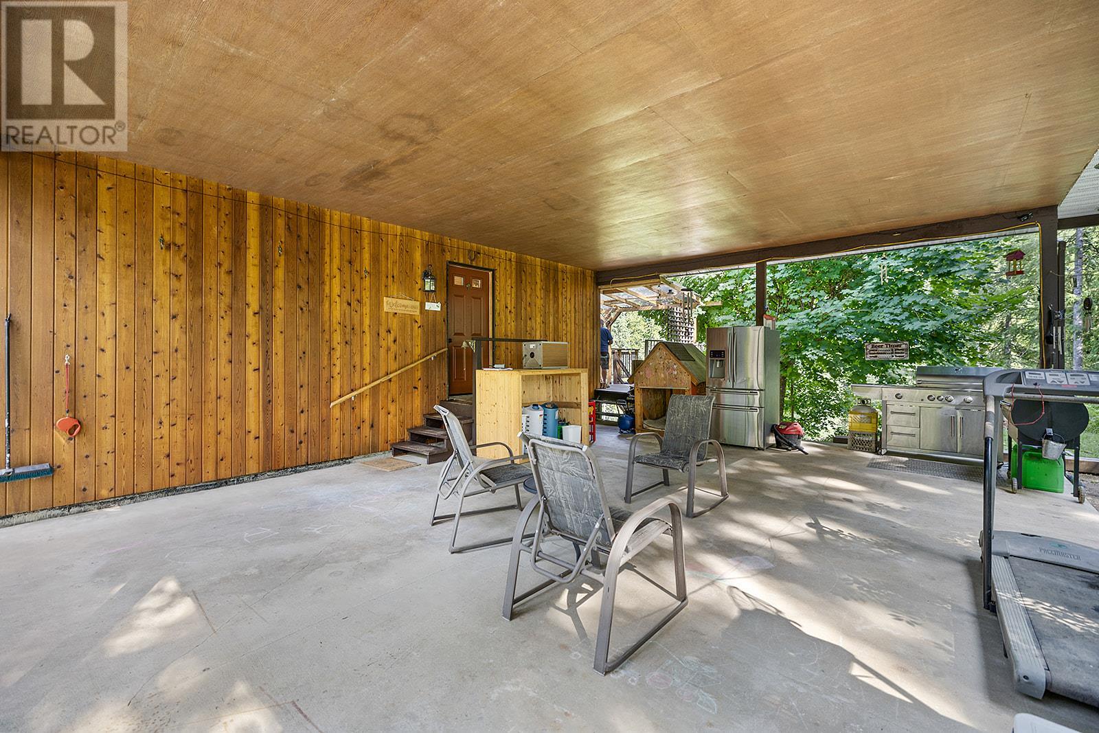 16324 Bowe Road, Crawford Bay