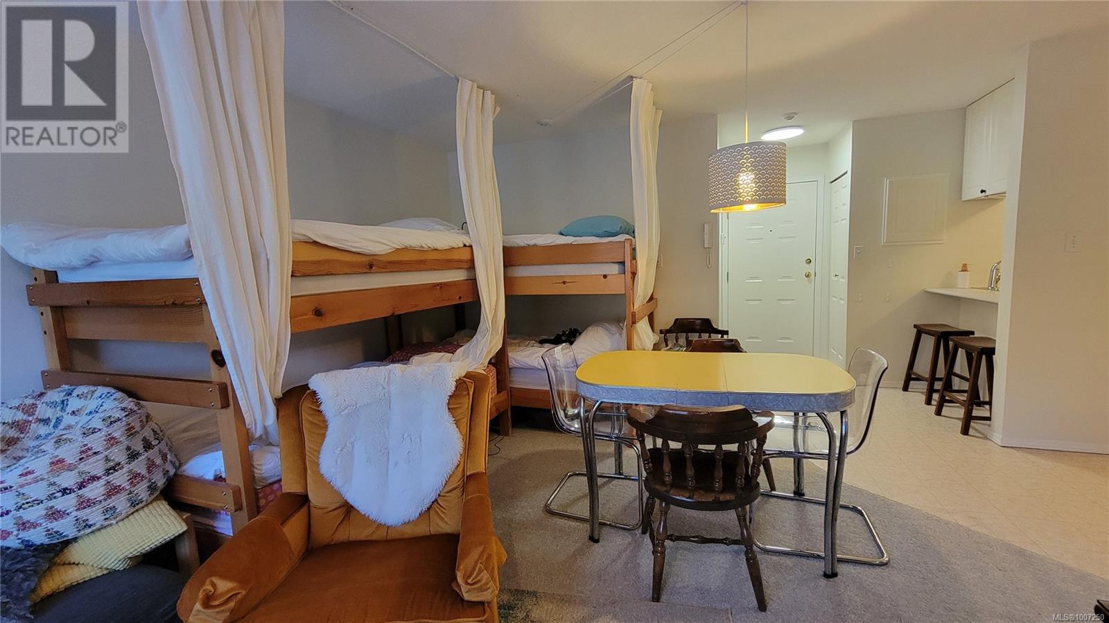111 1105 Henry Rd, Courtenay