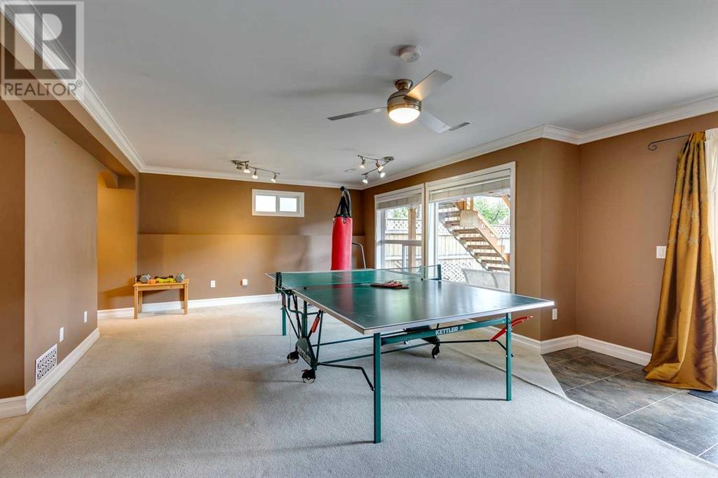 Single Family House for Sale in  Douglas Ridge Circle SE Douglasdale/Glen Calgary 