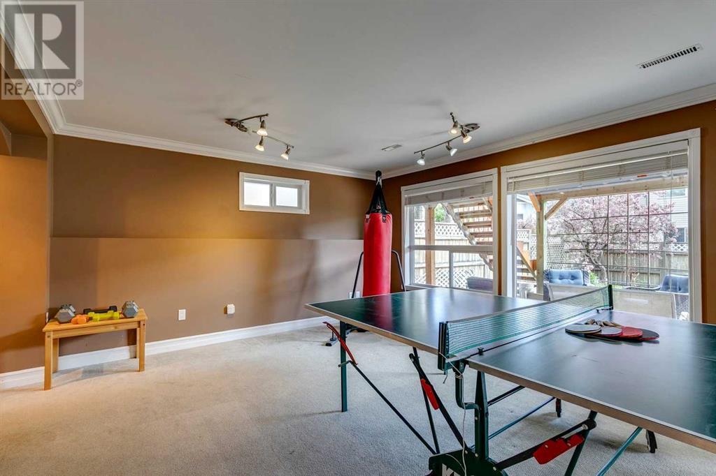Single Family House for Sale in  Douglas Ridge Circle SE Douglasdale/Glen Calgary 