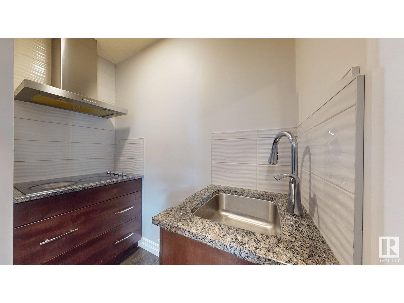 Photo 42 of 1245 26 A St Nw, Edmonton AB