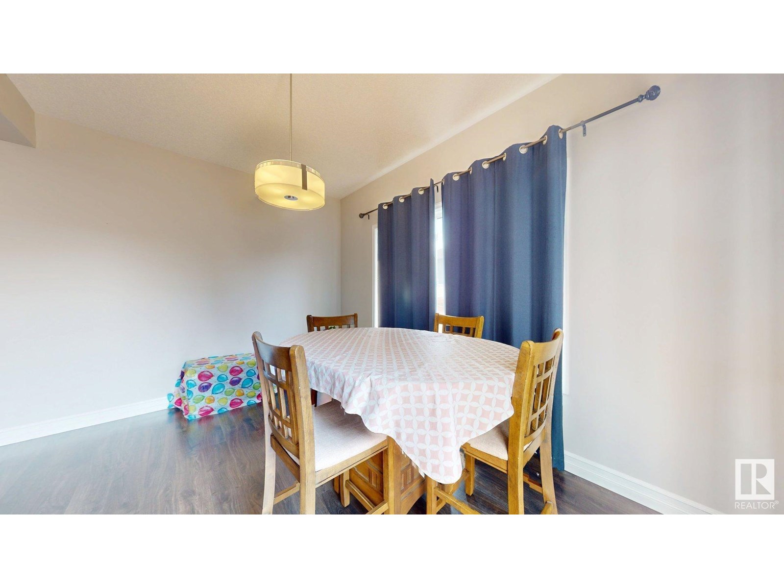 Photo 31 of 1245 26 A St Nw, Edmonton AB