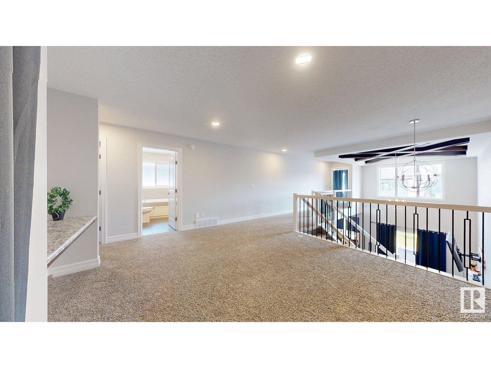Photo 39 of 1245 26 A St Nw, Edmonton AB