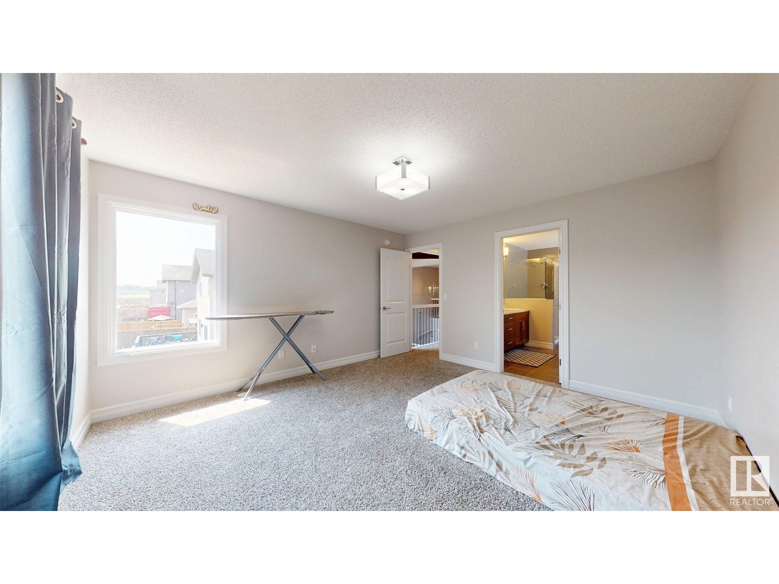 Photo 34 of 1245 26 A St Nw, Edmonton AB