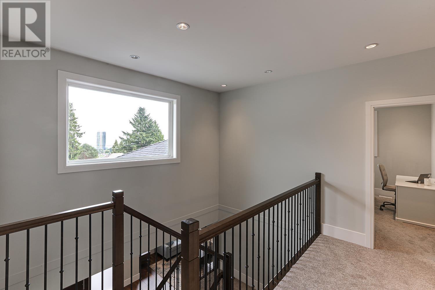 533 AMESS STREET, New Westminster