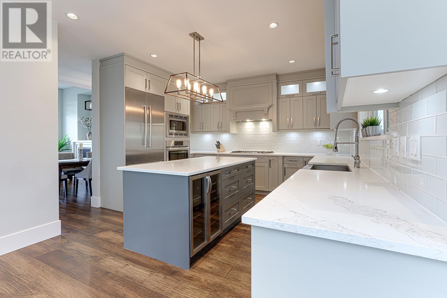 533 AMESS STREET, New Westminster