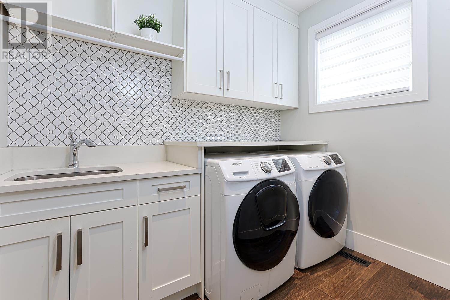 533 AMESS STREET, New Westminster