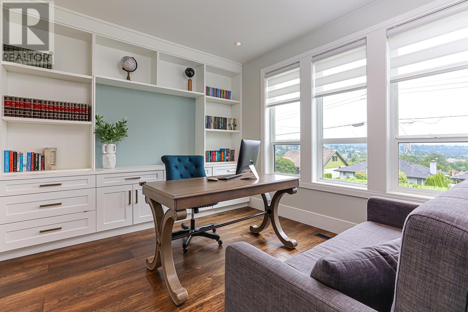 533 AMESS STREET, New Westminster