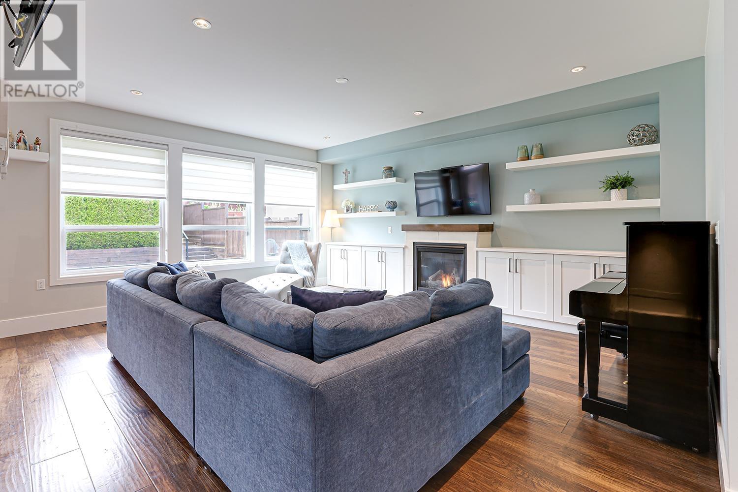 533 AMESS STREET, New Westminster