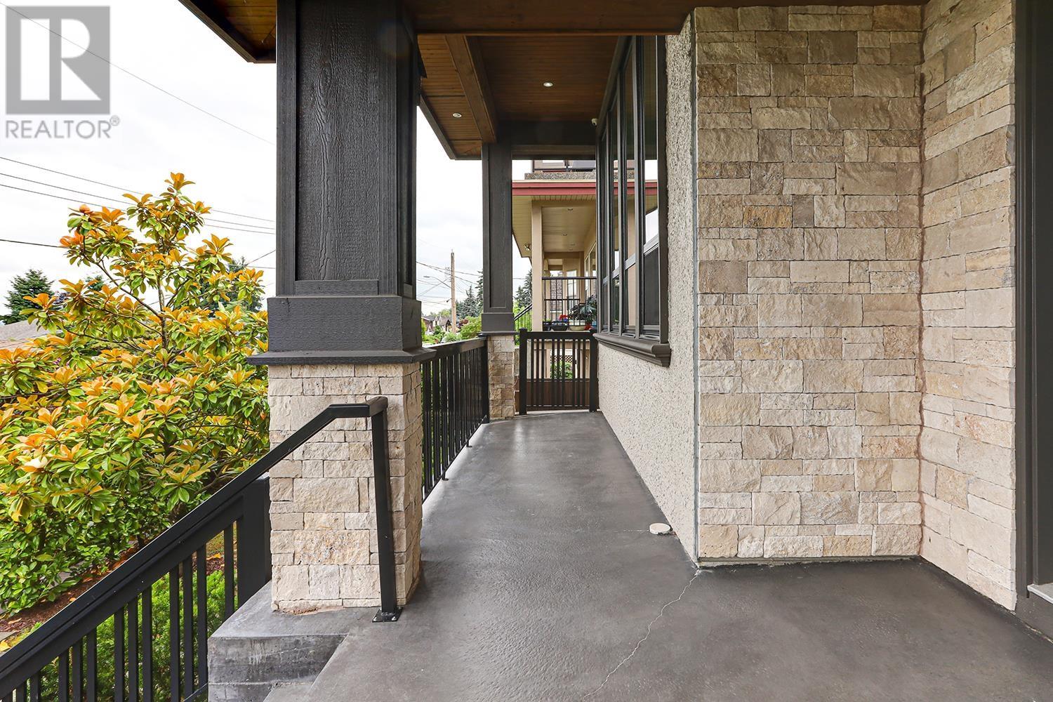 533 AMESS STREET, New Westminster