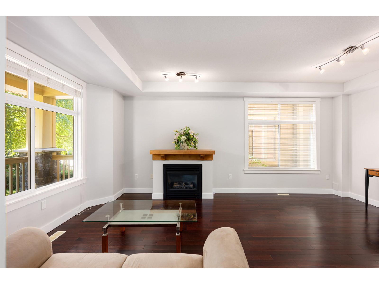Photo 4 of 27 15255 36 Avenue, Surrey BC